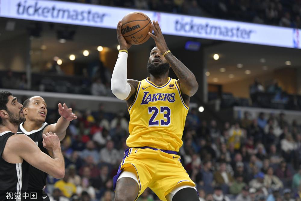 足坛并不多 足坛并不多