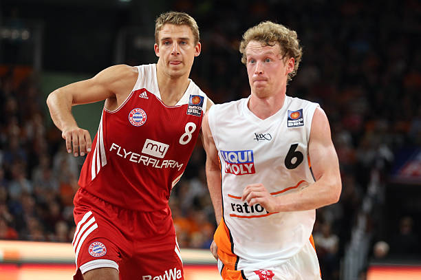 传与维斯豪 传与维斯豪